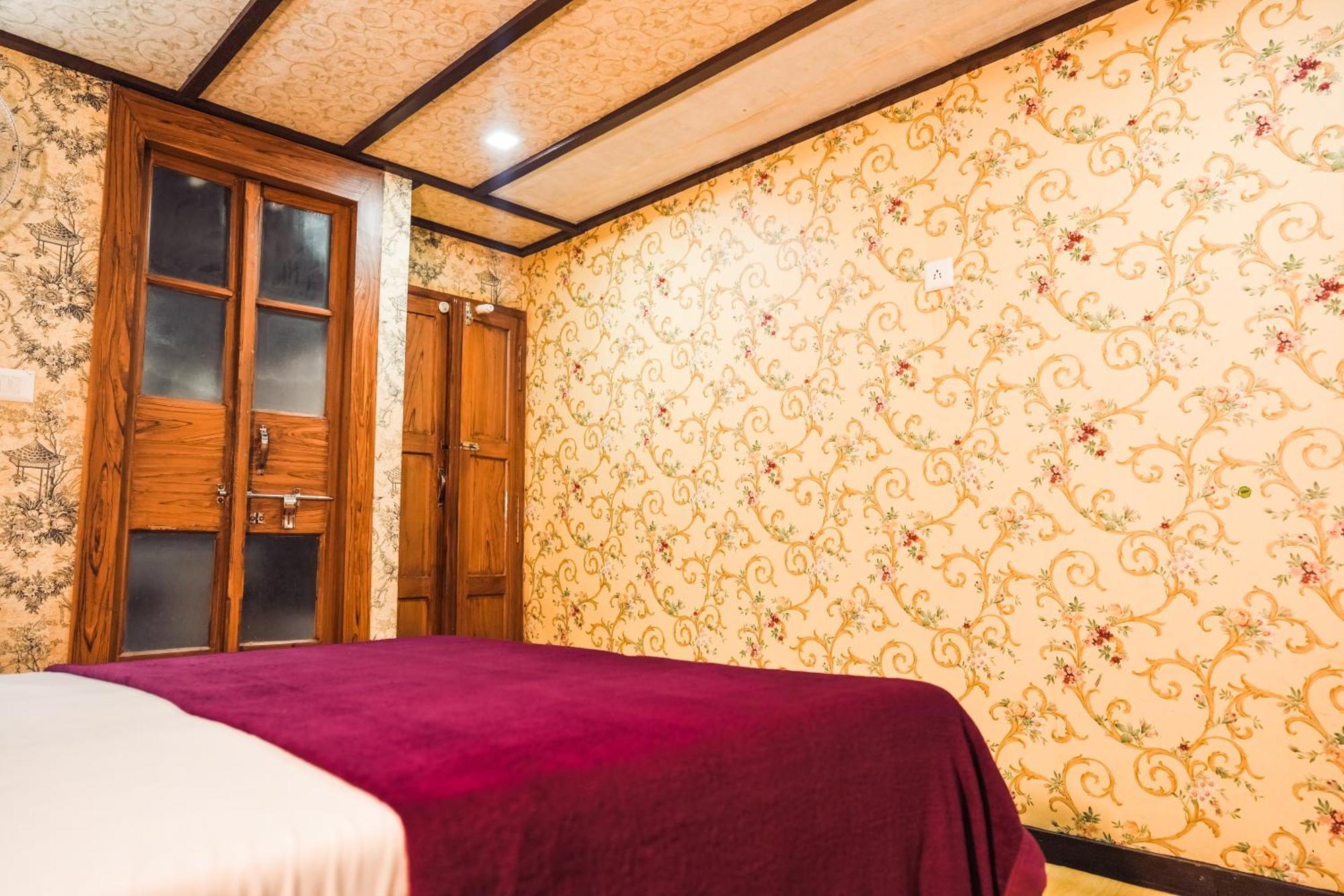 Venice Premium Houseboats Alleppey Alappuzha ภายนอก รูปภาพ