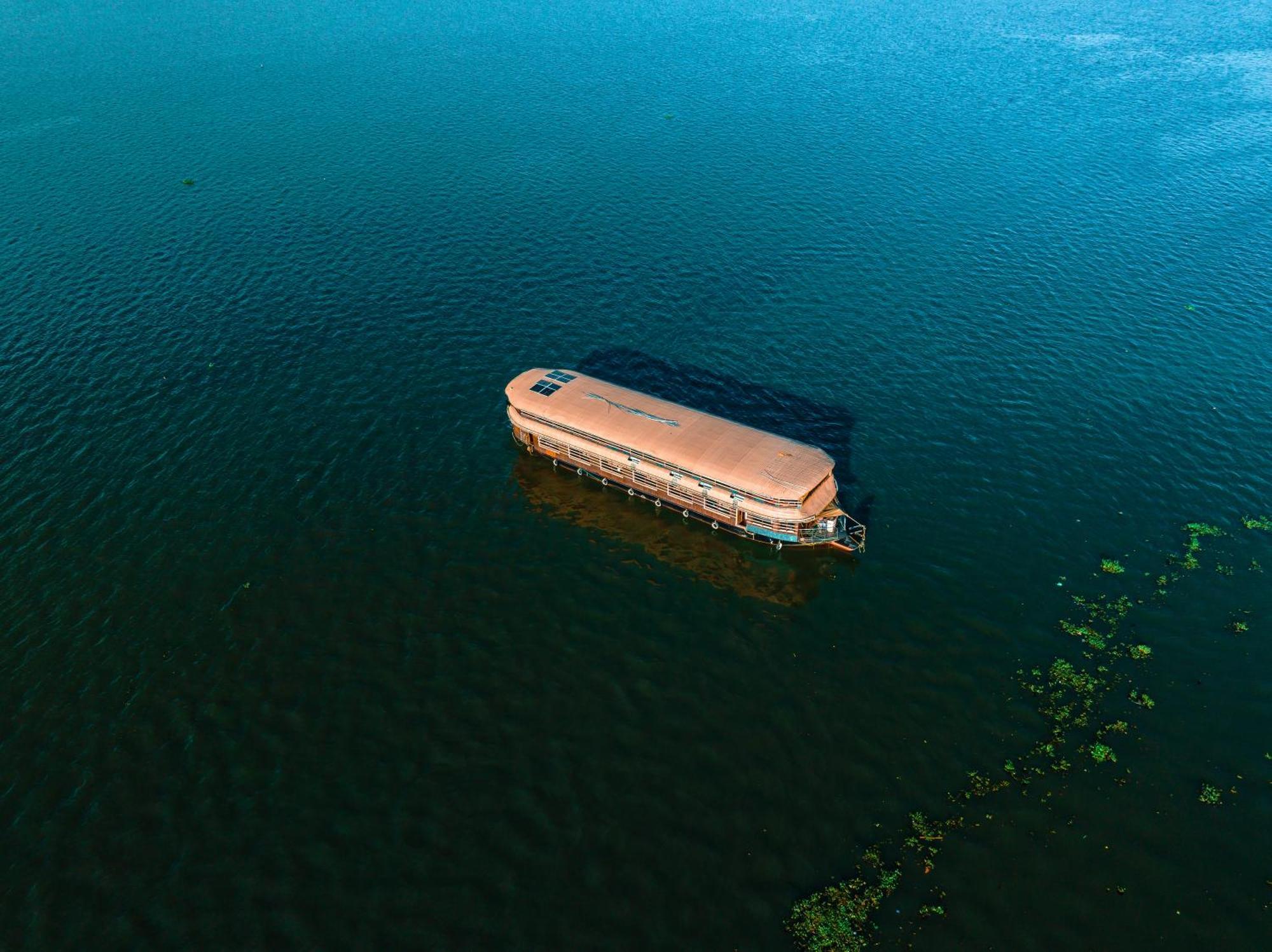 Venice Premium Houseboats Alleppey Alappuzha ภายนอก รูปภาพ