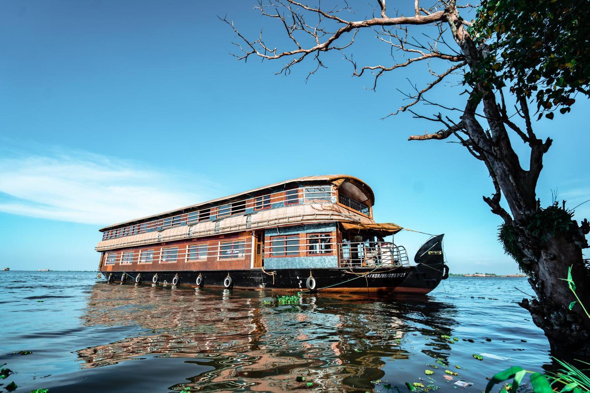 Venice Premium Houseboats Alleppey Alappuzha ภายนอก รูปภาพ